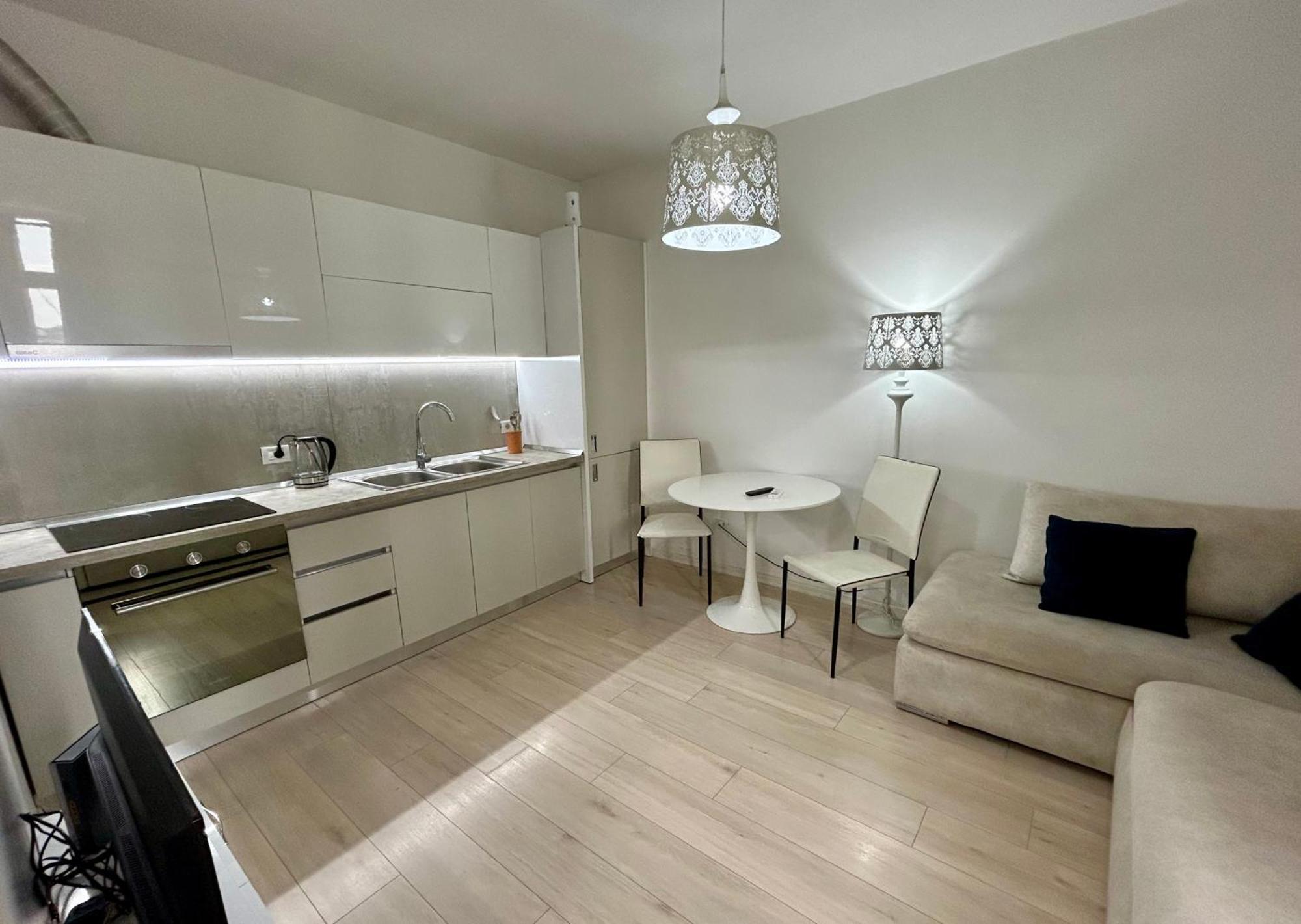 A&X Lovely And Central Apartment - 24H Self Check-In 地拉那 外观 照片