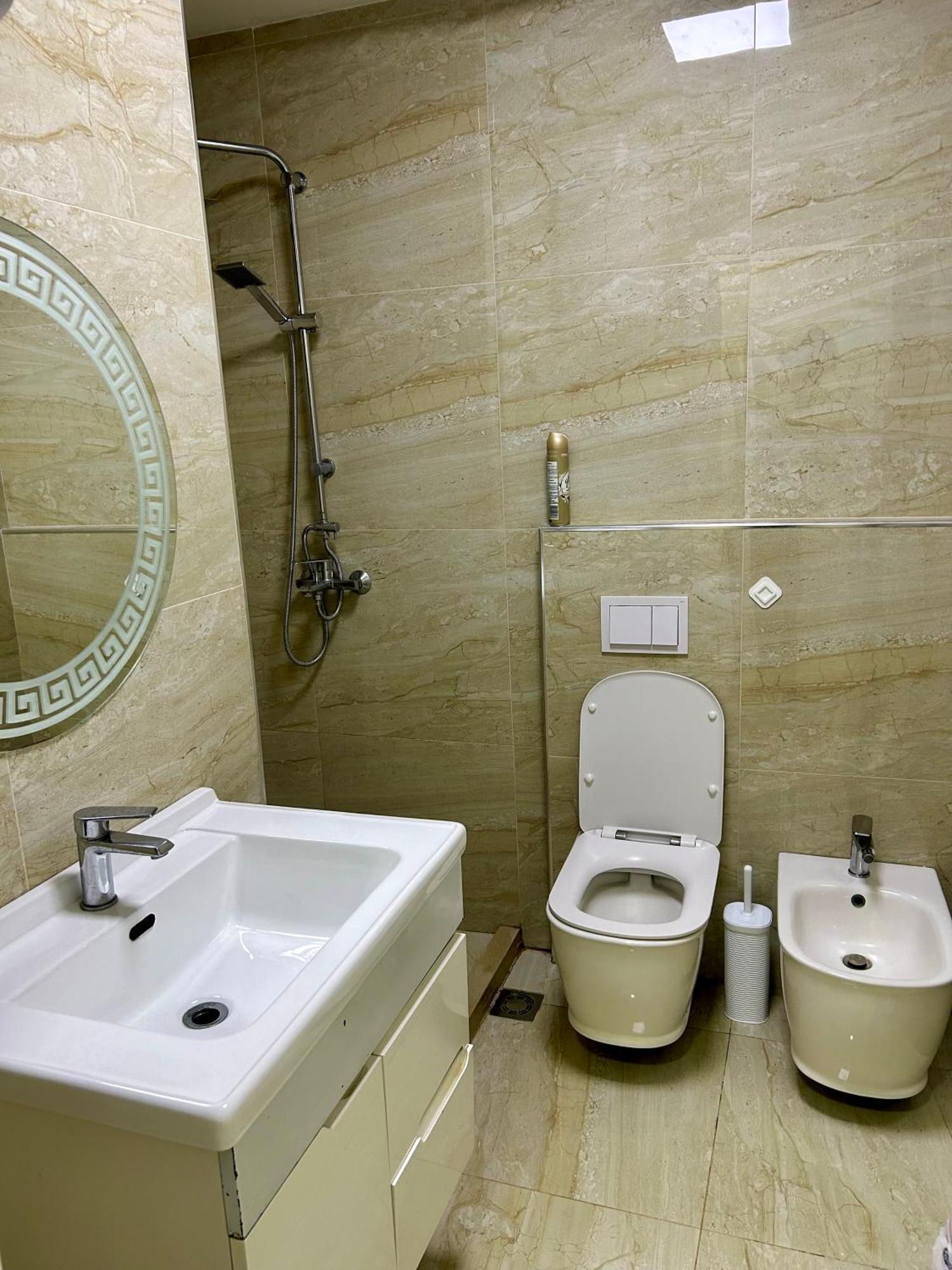 A&X Lovely And Central Apartment - 24H Self Check-In 地拉那 外观 照片
