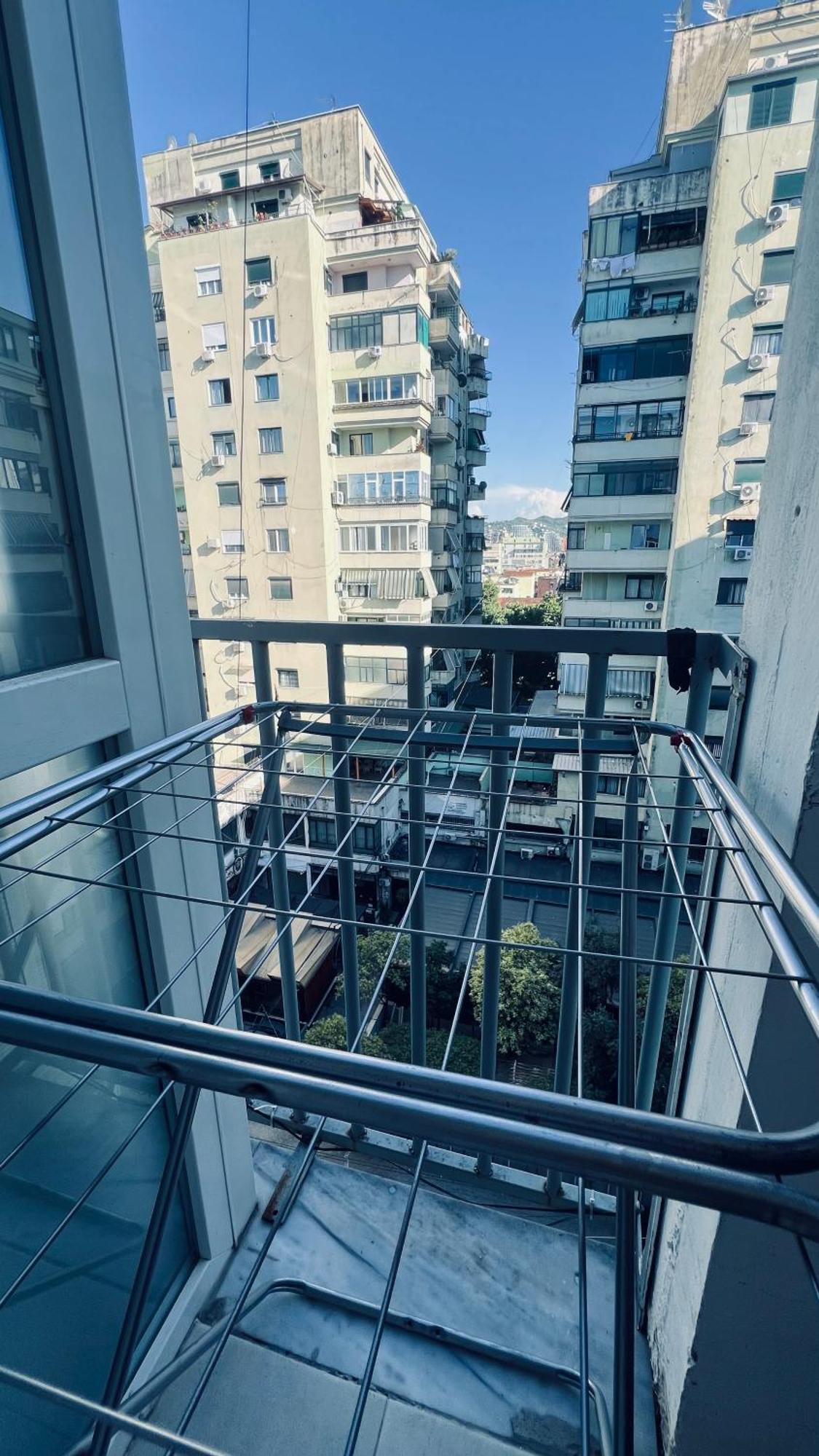 A&X Lovely And Central Apartment - 24H Self Check-In 地拉那 外观 照片